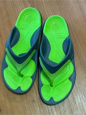 Crocs Modi Sport Flip Flops Graphite Volt Green Size W8 / M6